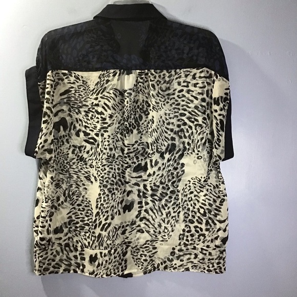 Express Black and White Animal Print Blouse - Picture 2 of 4